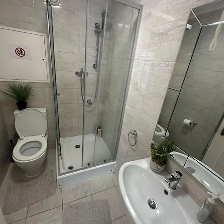 4 Bedroom Apartment Central Stylish London Exterior photo