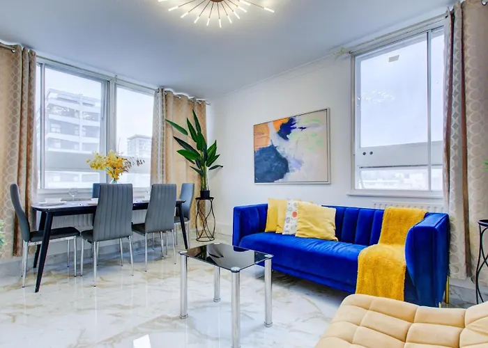 Central 4-Bedroom Gem Stylish & Walk-Able To Everything