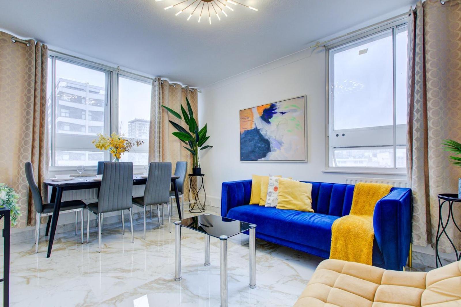 4-bedroom Gem Stylish & Walk-able To Everything Apartment *